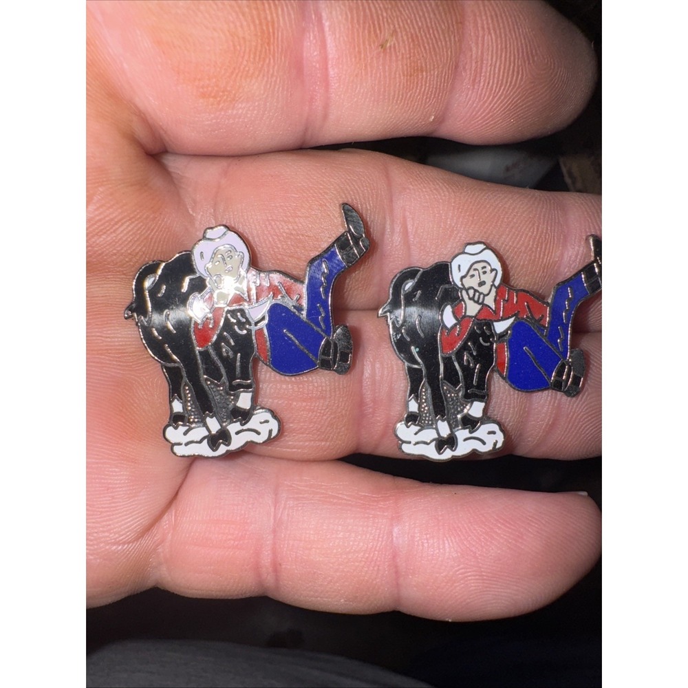 2pcs Vintage Rodeo Cattle Wrestler Cowboy Pins Buying Two